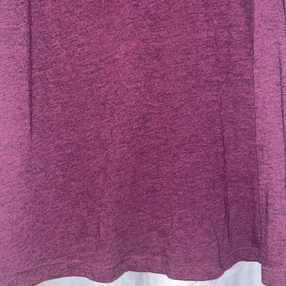 Old navy tank top - Picture 8 of 9